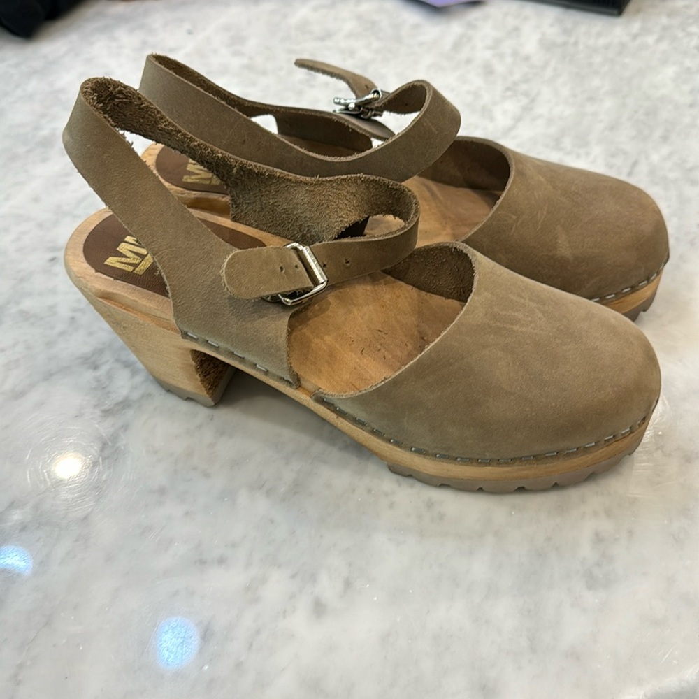 Mia heeled clogs